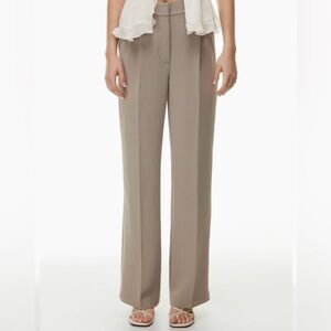 Aritzia Effortless pant - size 6 - high waisted wide leg crepe trousers